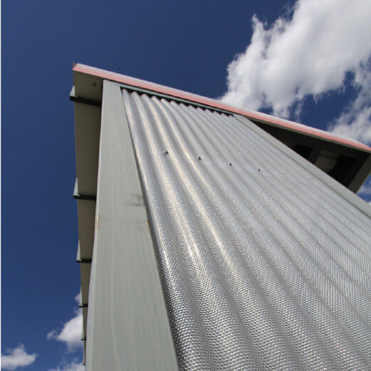 Tankstelle Pontresina | Detail Dachkonstruktion mit Wellacryl