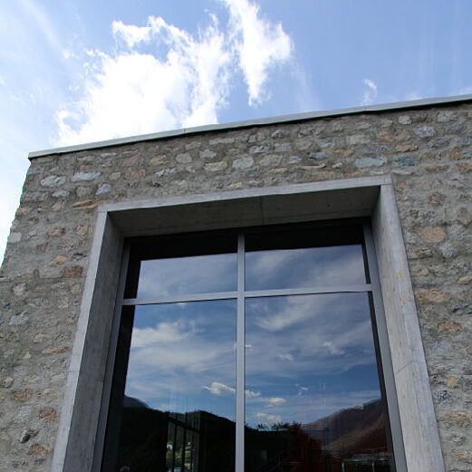 Zentrale Susch | Aluminiumfenster