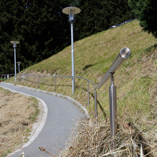 Hochalpines Institut Ftan 2011 | Aussenhandlauf aus Inoxrohr